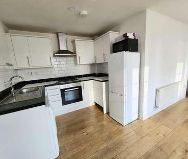 Chapel Street, Woking, GU21 - Photo 3