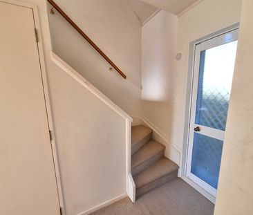 Comfortable home with nice outlook - Photo 3