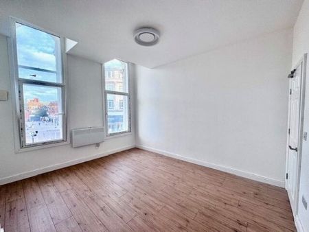 Knowsley Street, Bolton BL1 - Photo 2