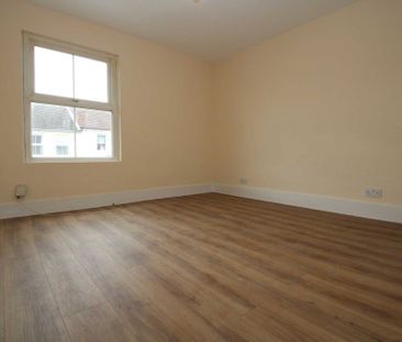 2 bed Terraced House for rent - Photo 5
