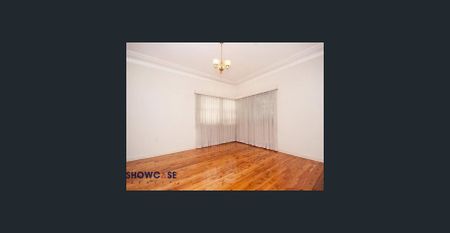 Don't miss out on this full brick family home in Epping. - Photo 5