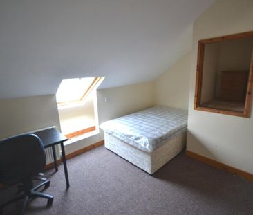 6 bedroom detached house to rent - Photo 6