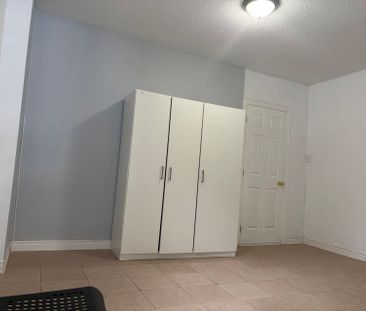 For Lease - 540 Paisley Boulevard Unit# lower, Mississauga, Ontario - Photo 4