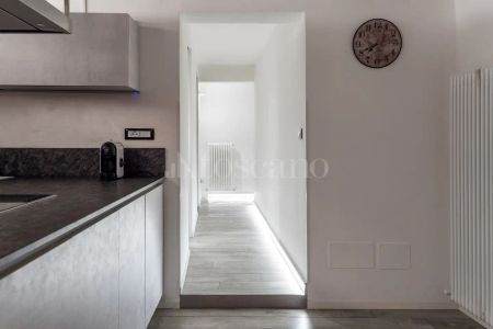 Casa in affitto - Via Ugo Bassi, Bologna (rif. 42/2026) - Photo 2