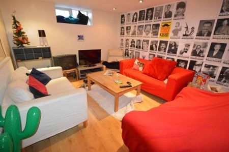 6 Bedroom Student Rentals Leeds - Photo 3