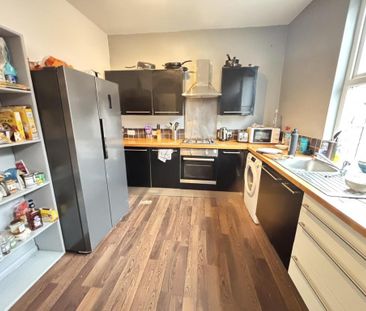 5 bedroom house to rent - Photo 2