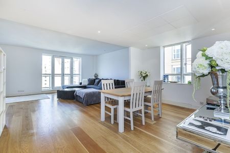 3 bedroom penthouse to rent - Photo 2