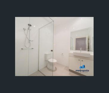 THREE BEDROOM PLUS STUDY TOWNHOUSE - Photo 6