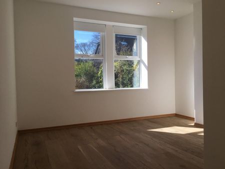 3 bedroom flat to rent - Photo 3