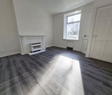 2 bedroom house to rent - Photo 1