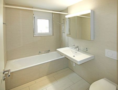 Grosszügiges Wohnen für Sie und Ihre Familie! - Foto 3