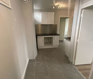 Location Appartement 3 pièces 64m² ROUEN 76000 - Photo 3