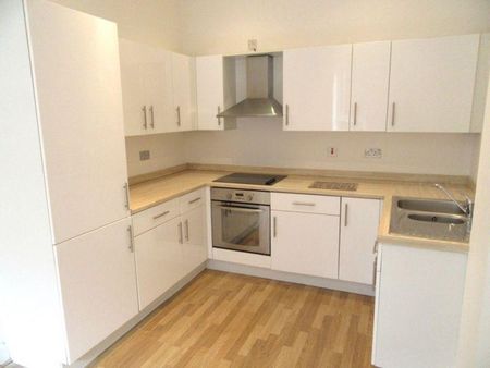 2 bedroom flat to rent - Photo 4