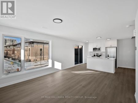 11 - 301 GLENROY GILBERT DRIVE - Photo 3