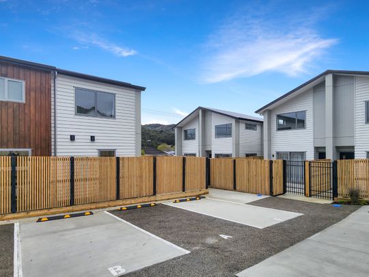 New in Wainui - Photo 1