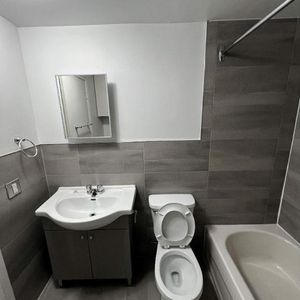 2 CH - 1 SDB - Saint-Eustache - $1,450 /mo - Photo 2