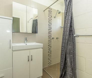 2/64 Charlotte Street, Aitkenvale - Photo 2