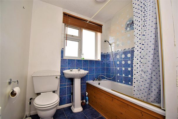 3 bedroom semi-detached for rent - Photo 1