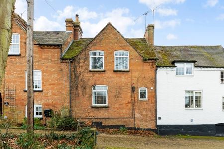 2 bedroom terraced house to rent - Photo 2