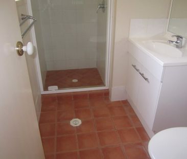 6 Craigan Crescent, Aspley QLD 4034 - House For Rent | Domain - Photo 4