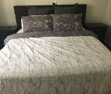 Ready to move in - fully furnished granny unit - Photo 4