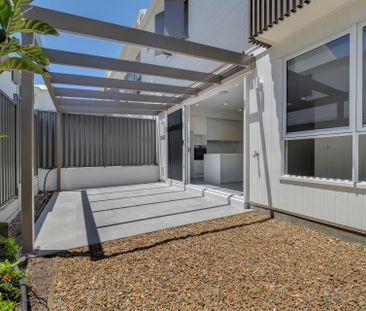 Exquisite Townhome Designed for a Life of Comfort and Style. ( 6 mo... - Photo 6