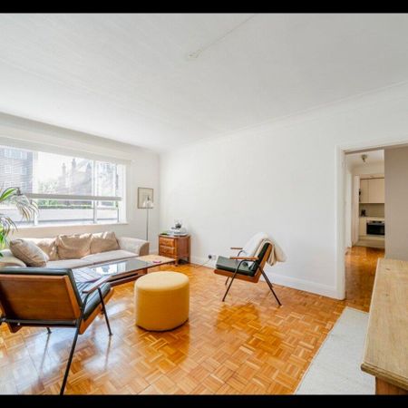 2 Bed Flat, Springfield Court, NW3 - Photo 3