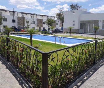 HERMOSA CASA CON ROOF GARDEN EN RENTA EN TRES CANTOS - Photo 6