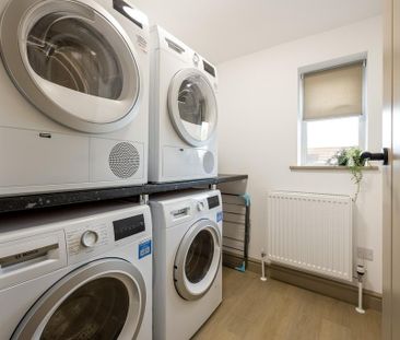 1 bedroom in a house share to rent - Photo 2