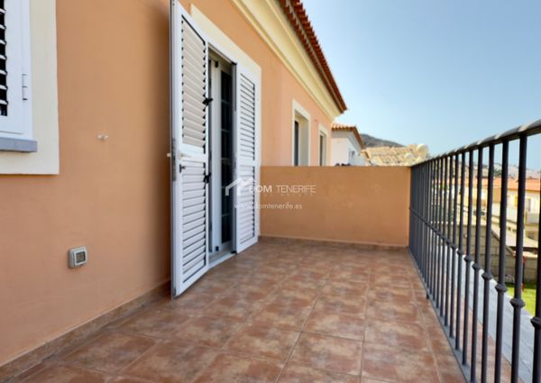 Chalet pareado · Alquiler a largo plazo ·