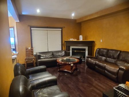 For Lease - 3120 Velmar Drive, Mississauga, Ontario - Photo 3