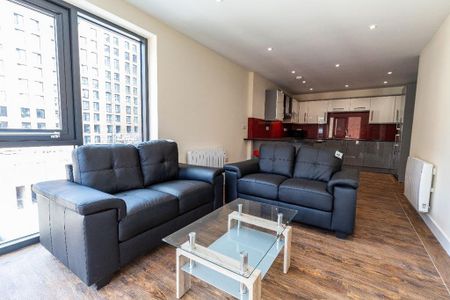 3 bedroom flat to rent - Photo 3