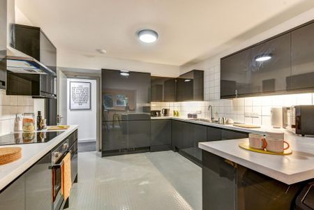 8 bedroom house to rent - Photo 3