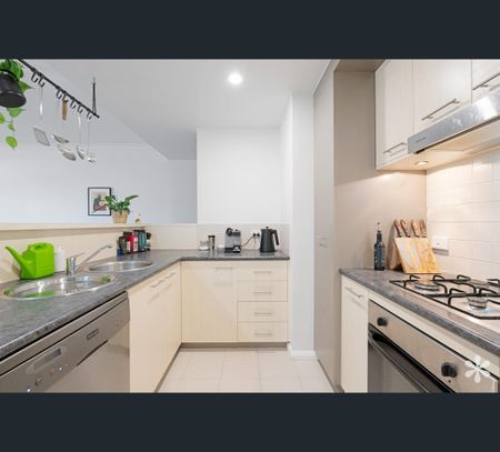 39/2 Wexford Street, Subiaco, WA 6008 - Photo 4