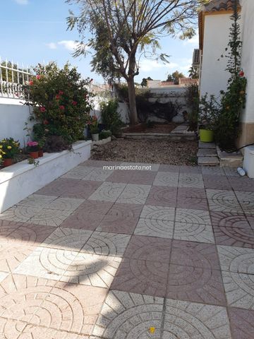 Terraced House in San Fulgencio, La Marina Urbanisation, for rent - Photo 3