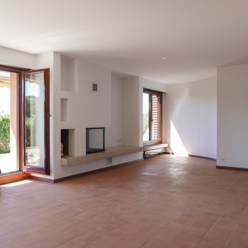 Grosszügige 5.5-Zimmer-Gartenwohnung mit 132 m², sonnigem Garten an ruhiger Lage in Effretikon - Photo 1