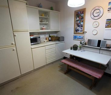 1 bedroom semi-detached house to rent - Photo 5