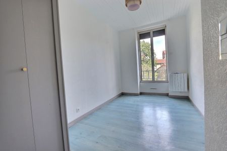 Location Appartement 2 pièces 43m² CLERMONT FERRAND 63000 - Photo 3