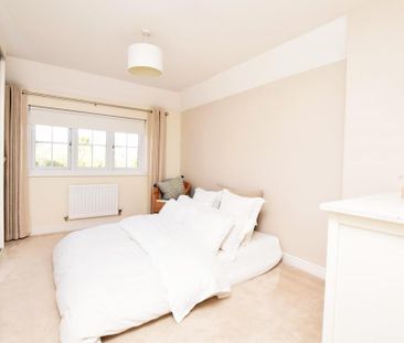 4 bedroom detached house to rent - Photo 3