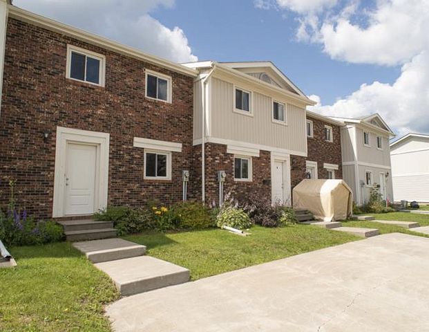 Creekview Estates | 350 County Blvd, Thunder Bay - Photo 1