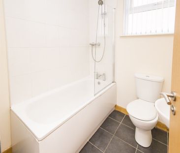 Apartment 2, 11 Kinnaird Terrace, Belfast, BT14 6BN - Photo 6