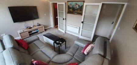 2 bedroom flat to rent - Photo 3