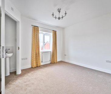 4 bedroom detached house to rent - Photo 5