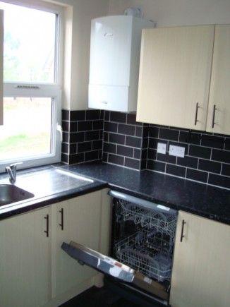 8 Bed student house in Fallowfield - Photo 4