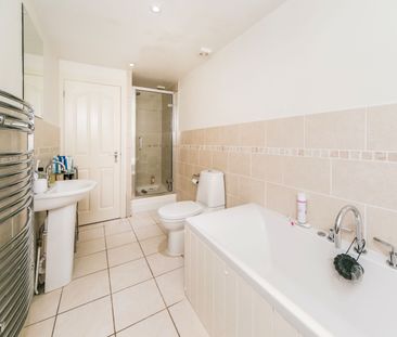 2 bedroom apartment to rent - Photo 6