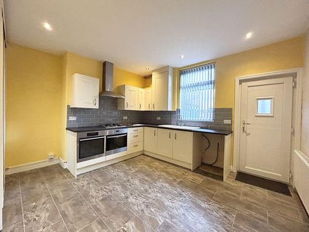 2 bedroom terraced house to rent - Photo 5