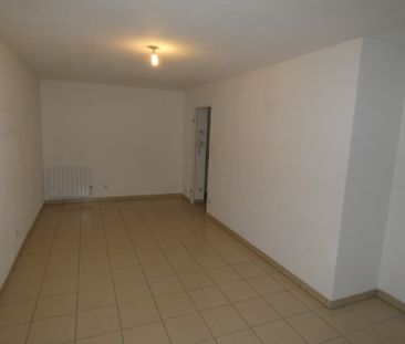 Location Appartement 2 pièces 45m² BEAUNE 21200 - Photo 2