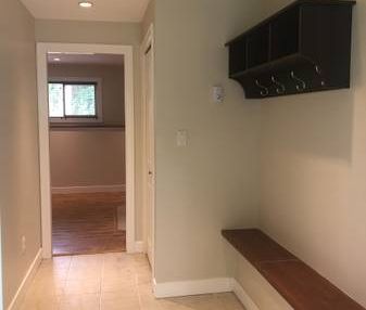 2 Bed, 1 Bath Large Ground Level Suite - Photo 4