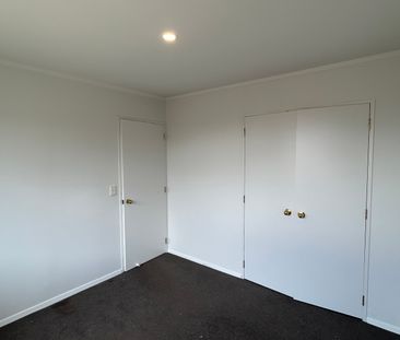 Newly renovated and Spacious Family Home - Photo 6