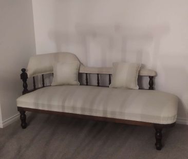 Melton South - Photo 2